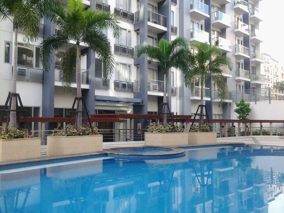 One Palm Tree Villas Манила Екстериор снимка